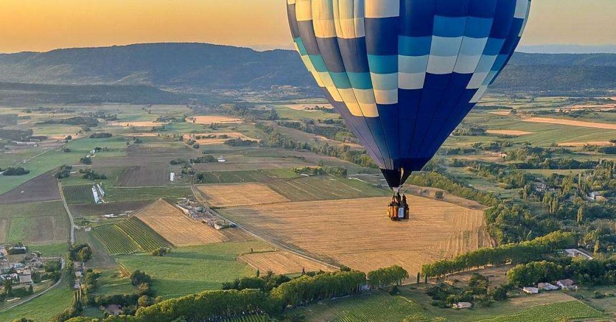 How long does a hot air balloon flight last?